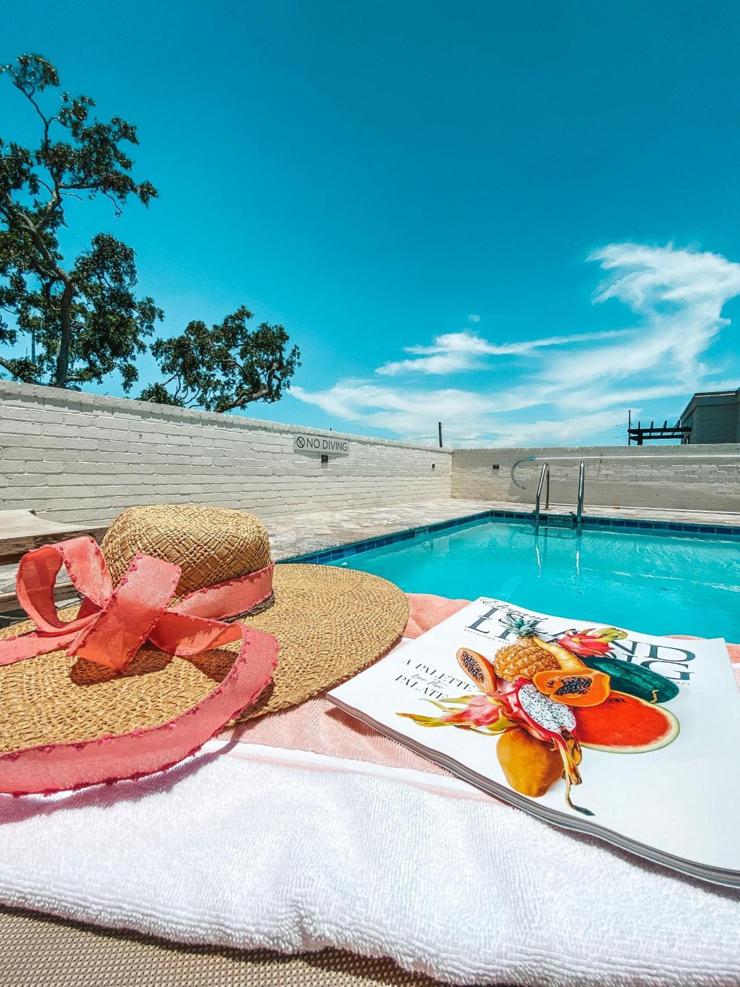 Hotel Simone (Adults Only) St. Simons Island Экстерьер фото